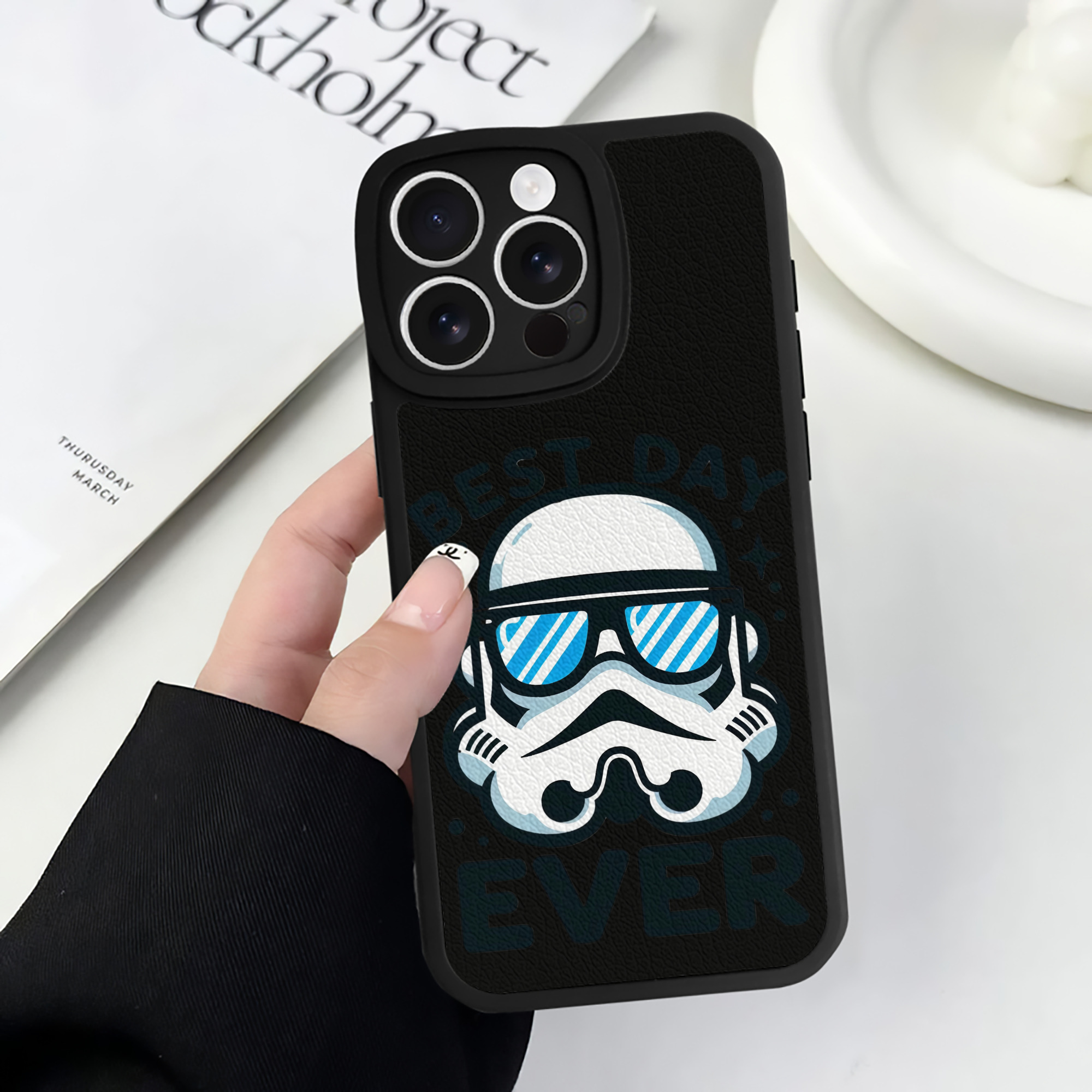 （画像用） スター・ウォーズ Star Wars 【iPhone 16シリーズ対応】シリコンスマホケース（レザー調） 材質：シリコン